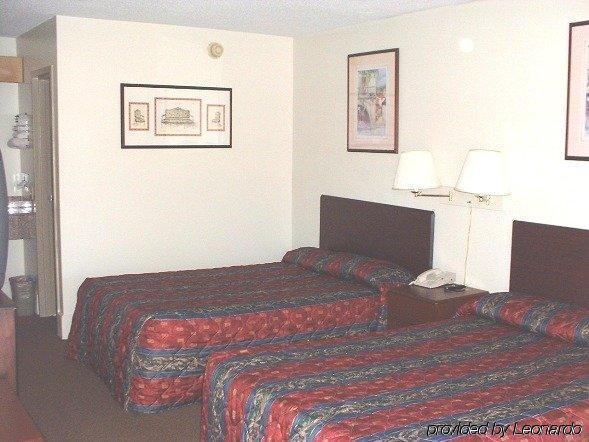 Hilltop Inn Pittsburgh Crafton Quarto foto