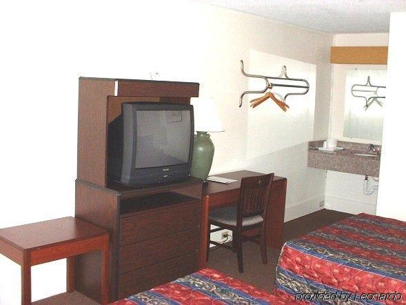 Hilltop Inn Pittsburgh Crafton Quarto foto